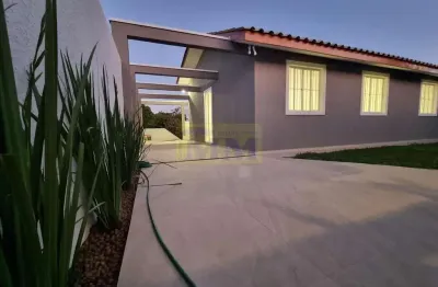 Seu refúgio exclusivo: casa com 3 quartos e vista panorâmica para a serra do mar