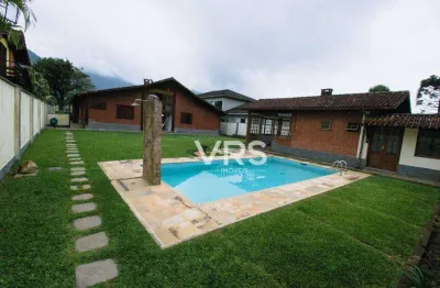 Casa com 4 dormitórios à venda, 232 m² por r$ 2.200.000,00 - carlos guinle - teresópolis/rj