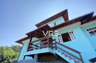 Casa com 3 dormitórios à venda, 176 m² por r$ 750.000,00 - tijuca - teresópolis/rj