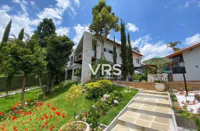 Casa com 4 dormitórios à venda, 250 m² por r$ 2.480.000,00 - golfe - teresópolis/rj