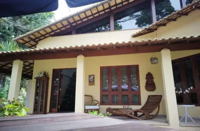 Casa com 3 dormitórios à venda, 350 m² por R$ 1.300.000,00 - Vargem Grande - Teresópolis/RJ