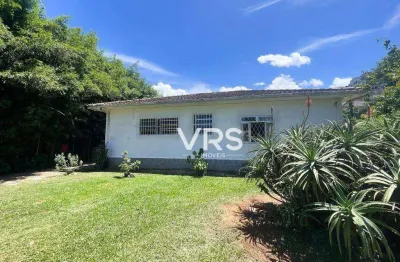 Casa linear com 3 dormitórios à venda, 98 m² por r$ 650.000 - alto - teresópolis/rj