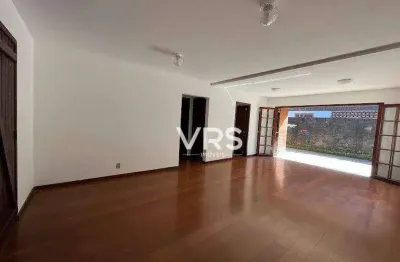 Casa com 2 dormitórios à venda, 134 m² por r$ 590.000,00 - araras - teresópolis/rj