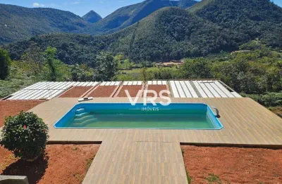 Casa com 6 dormitórios à venda, 220 m² por r$ 800.000,00 - albuquerque - teresópolis/rj