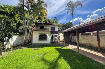 Casa no centro em área comercial,                      venda  r$ 2.800.000,00  ou aluguel r$ 12.000,00 .