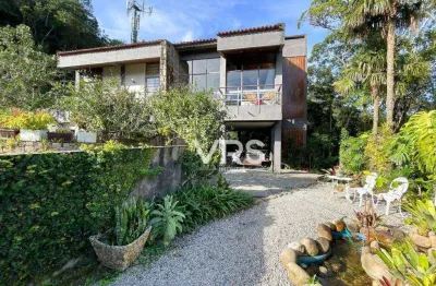 Casa com 4 dormitórios à venda, 435 m² por r$ 1.995.000,00 - carlos guinle - teresópolis/rj