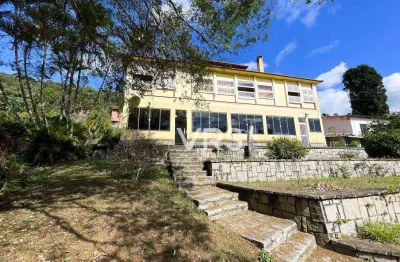 Casa com 6 dormitórios à venda, 375 m² por r$ 2.000.000,00 - golfe - teresópolis/rj
