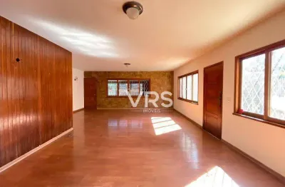 Casa com 3 dormitórios à venda, 137 m² por r$ 1.200.000,00 - parque são luiz - teresópolis/rj