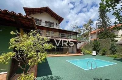Excelente Casa com 4 dormitórios à venda, 263 m² por R$ 1.150.000 - Bom Retiro - Teresópolis/RJ