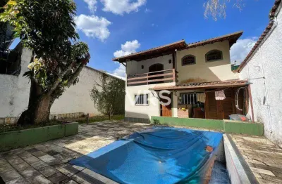 Casa com 6 dormitórios para alugar, 288 m² por R$ 12.636,92/mês - Várzea - Teresópolis/RJ