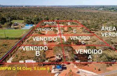 Terreno à venda no Park Way, Brasília 