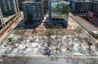 Srtvs q 701 bloco m  - prédio corporativo no centro de brasilia