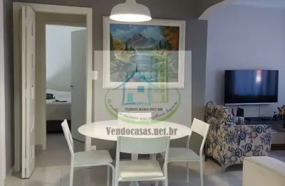 Casa térrea toda reformada com excelente localização ,vizinhança tranquila com segurança na rua 24 h
