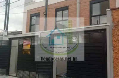 Sobrado 126,50m² com 3 dormitórios (1 suíte) e 2 vagas na região do jardim prudente.