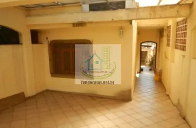 Casa térrea 03 dormitórios com 01 suite, 02 vagas, localizada no campo grande- são paulo.