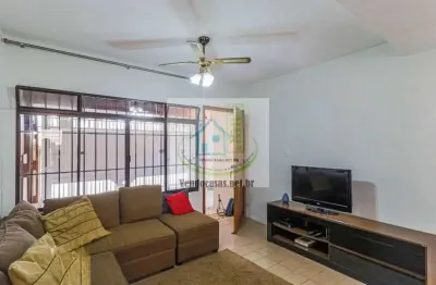 Casa com 3 quartos para alugar na Rua Cataguaz, 37, Campo Belo, São Paulo