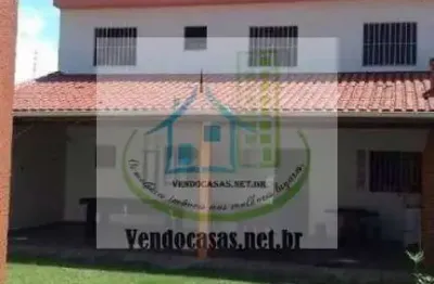 Casa com 3 quartos e 3 banheiros à venda, 1000 m² por r$ 850.000