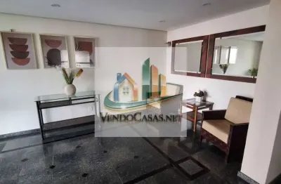 Venha conhecer este lindo apartamento em um excelente condomínio