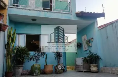 Imperdível oportunidade de adquirir casa com 3 quartos e 2 suítes em belas artes, itanhaém-sp - 80,00m² - 2 vagas de garagem!