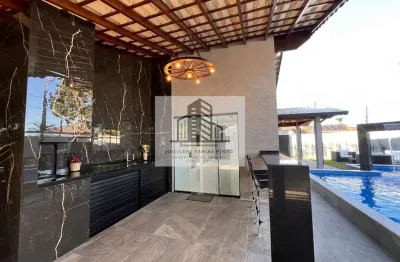 Casa à venda em itanhaém-sp: 3 quartos, 1 suíte, 1 sala, 2 banheiros, 2 vagas de garagem, 110m² de área. imperdível!