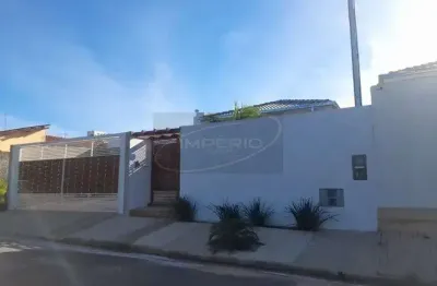 Casa com 3 quartos à venda na rua zurique, jardim europa ii, avaré por r$ 765.000