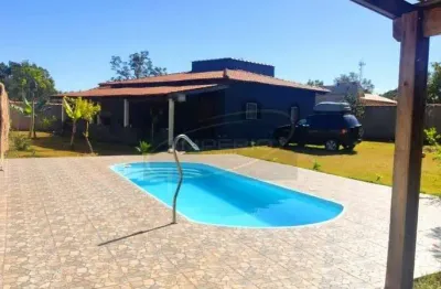 Casa com 2 quartos à venda na Rua das Dálias, O Estribo, Avaré