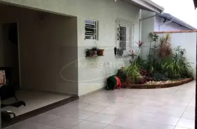 Casa com 3 quartos à venda na rua ananias pires, parque residencial brabância i, avaré por r$ 720.000