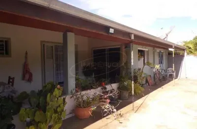 Casa em condomínio fechado com 2 quartos à venda na alameda netuno, 7, costa azul iii, avaré por r$ 330.000
