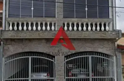 Casa com 3 quartos à venda no parque itamarati, jacareí  por r$ 700.000