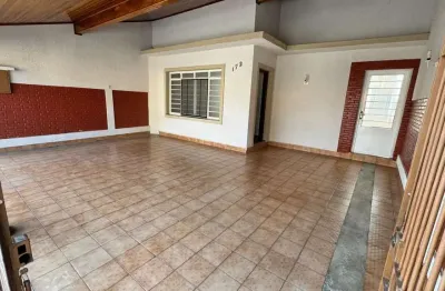 Casa com 3 quartos à venda no jardim jacinto, jacareí  por r$ 420.000