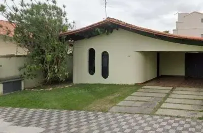 Casa com 3 quartos à venda no Centro, Jacareí 