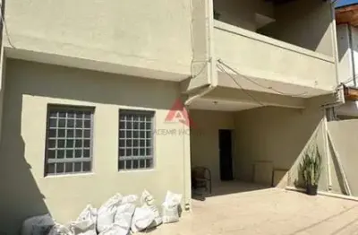 Casa com 4 quartos à venda na cidade jardim, jacareí  por r$ 750.000