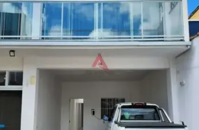Casa em condomínio fechado com 4 quartos para alugar na são lucas, 68, centro, jacareí por r$ 2.760
