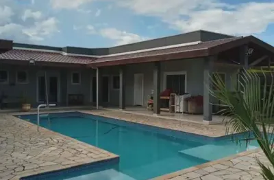 Casa em condomínio fechado com 4 quartos à venda no loteamento residencial parque lago dourado, jacareí  por r$ 1.200.000