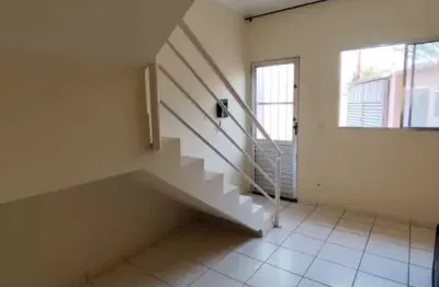 Casa em condomínio fechado com 2 quartos à venda no jardim santa marina, jacareí  por r$ 255.000
