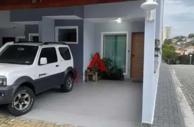 Casa em condomínio fechado com 2 quartos à venda no parque santo antônio, jacareí  por r$ 650.000