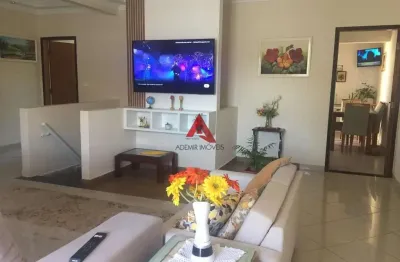 Casa com 3 quartos para alugar no centro, jacareí  por r$ 3.000