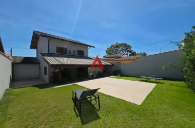 Casa com 3 quartos à venda na cidade jardim, jacareí  por r$ 950.000