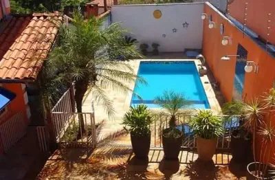 Casa com 2 quartos à venda no Jardim Alvorada, Jacareí  por R$ 550.000