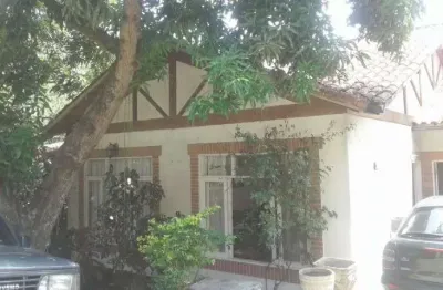 Casa em condomínio fechado com 4 quartos à venda no Santa Rosa, Niterói 