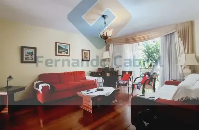 Espetacular casa à venda em niterói-rj, bairro vital brazil: 5 quartos, 2 suítes, 2 salas, 5 banheiros, 3 vagas, 492m². venha conferir!