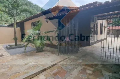 Residência de luxo à venda em piratininga, niterói-rj: 3 quartos, 1 suíte, 4 vagas de garagem, 170 m².