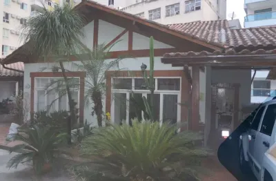 Casa de luxo em condomínio com 4 quartos e 3 suítes em santa rosa, niterói-rj: imóvel de alto padrão com 170 m².
