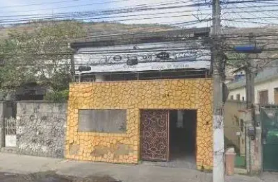 Casa comercial para venda ou locação em santa rosa, niterói-rj: 2 quartos, 1 sala, 1 banheiro, 2 vagas, 215m².