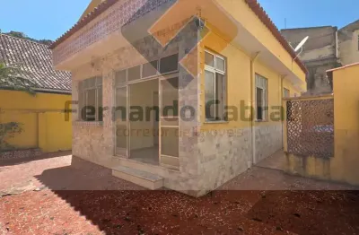 Casa à venda em niterói-rj, santa rosa: 3 quartos, 1 sala, 2 banheiros, 120m² de área!