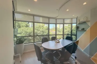 Excelente oportunidade de investimento: sala em condomínio à venda no centro de niterói-rj, com 1 sala, 2 banheiros e 94m².
