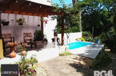 Casa com 3 quartos à venda na Praça Soluma, 27, Vila Assunção, Porto Alegre