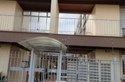 Ótimo apartamento 1D, desocupado na Medianeira, preço atrativo.