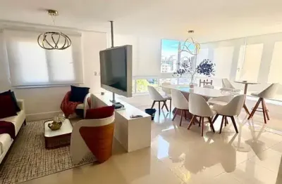 Apartamento à venda no Bairro Tristeza – Mobiliado. Lindo apartamento de 3 dormitórios, transformado em 2 dormitorios, sendo 1 suíte, com excelente distribuição dos ambientes.