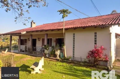 Chácara / sítio com 3 quartos à venda na Rua Adroaldo de Souza Santos, 12, São Caetano, Porto Alegre